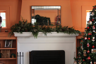  DIY Christmas Mantel