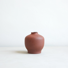  Blossom Vase: Wide